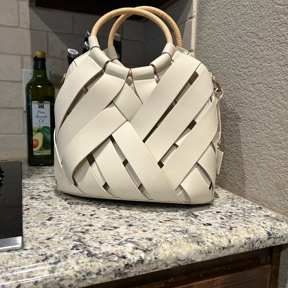 Dolce Vita Resort Women’s Handbag in Cream
